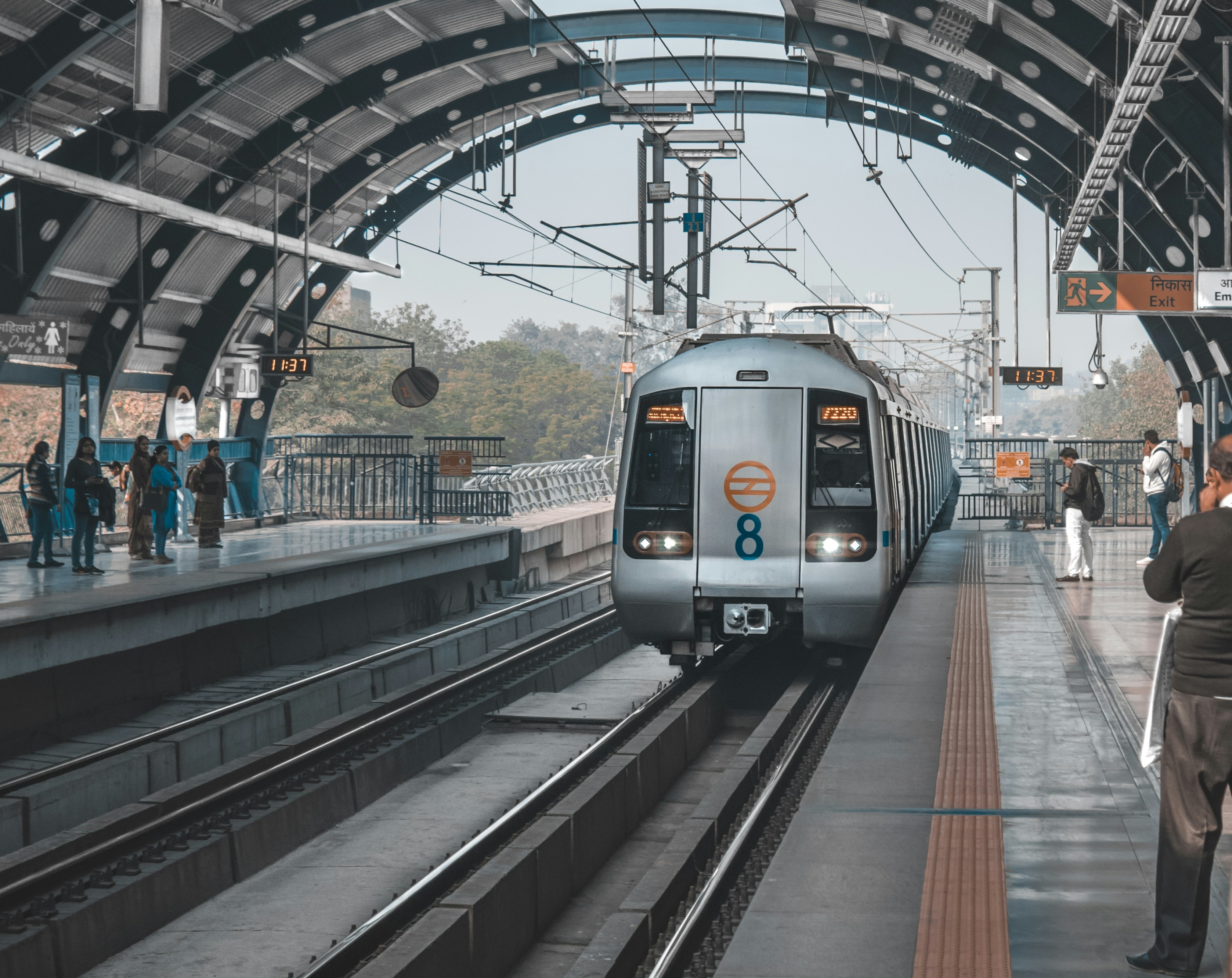 Delhi Metro Rail Corporation development of Delhi Metro network to reduce transport emissions