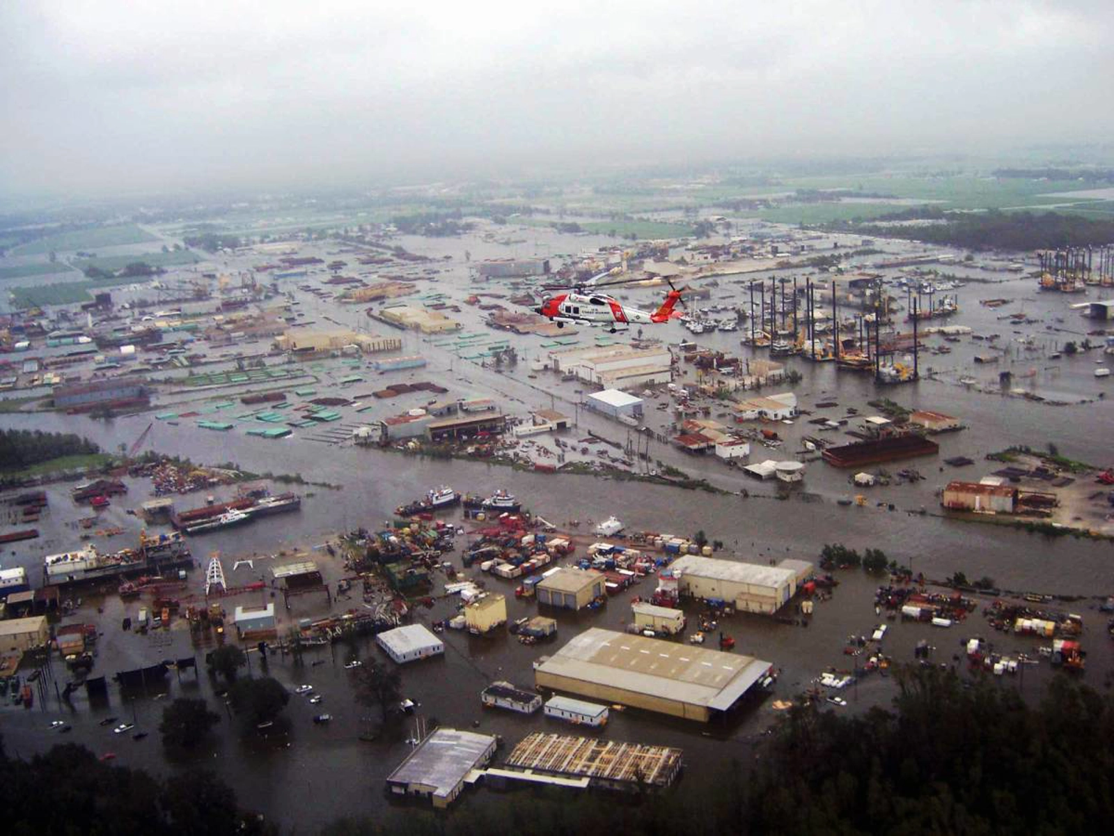 Rising sea levels and extreme weather events will lead to coastal flooding and risks for water- and vector borne zoonoses. Image: Photo Stock.